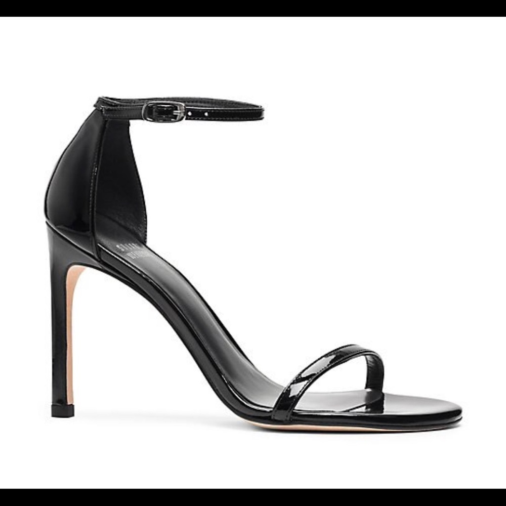 Black Sandals size 9 New with box.